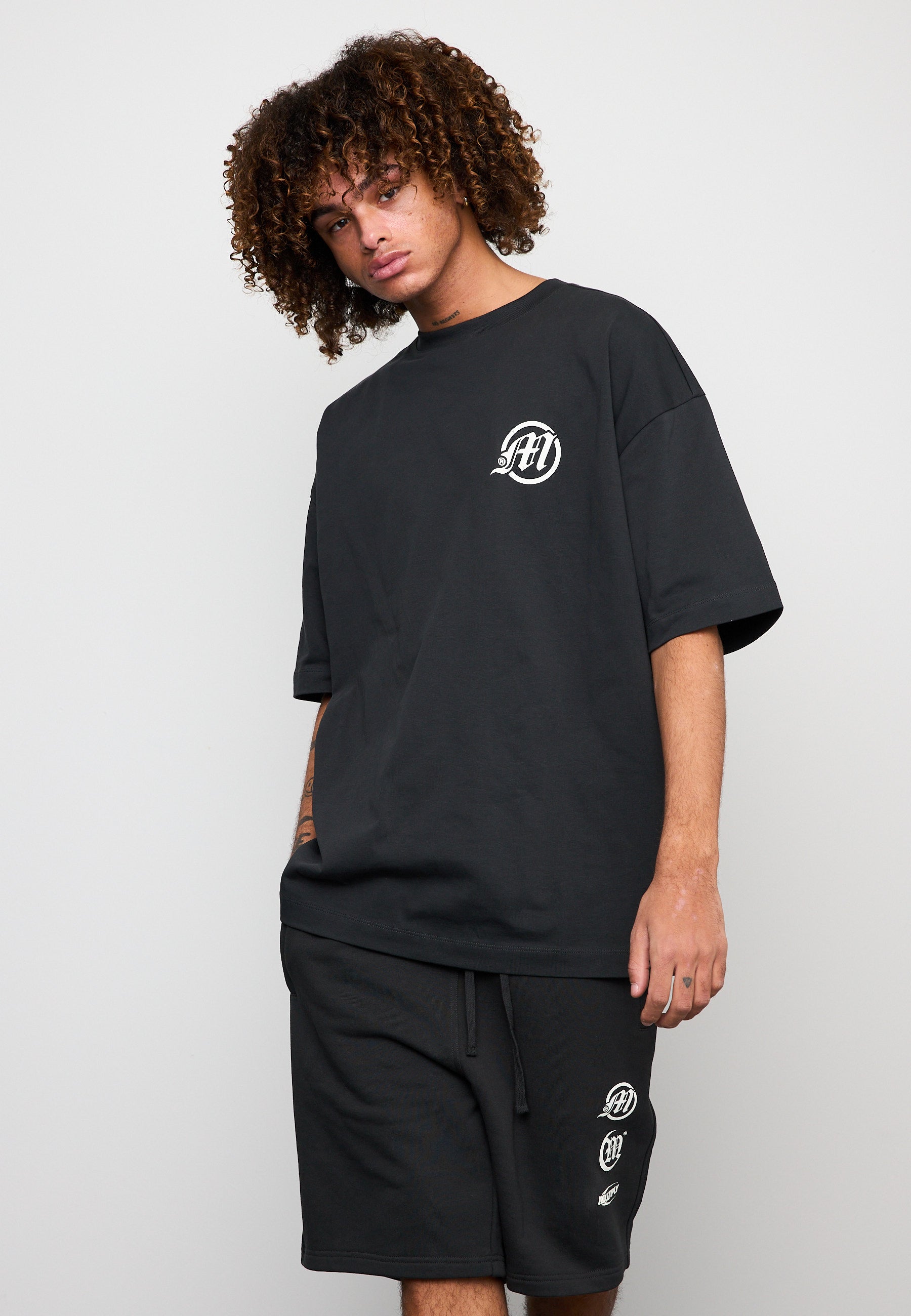 Oversized T-shirt CALUMNY Black Soda Washed